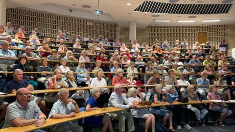 Summer School Audience colour1