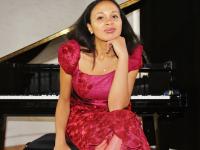 Rebeca Omordia
